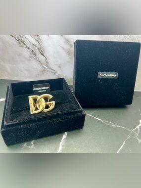 Dolce & Gabbana Brass logo-plaque Unisex ring GUC in Box